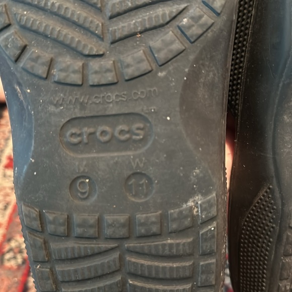 Men’s black crocs slip on shoes - Picture 6 of 6